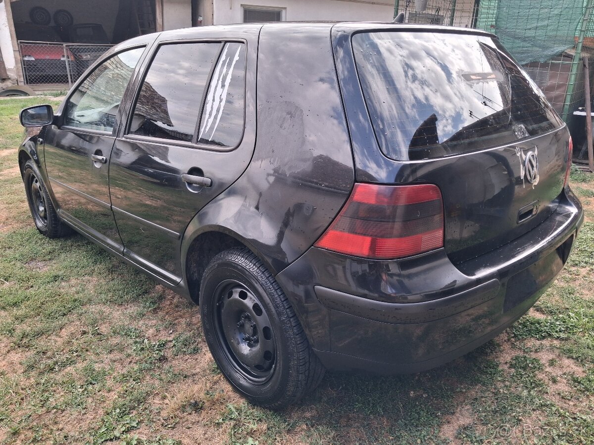 Rozpredám golf 4 - 5