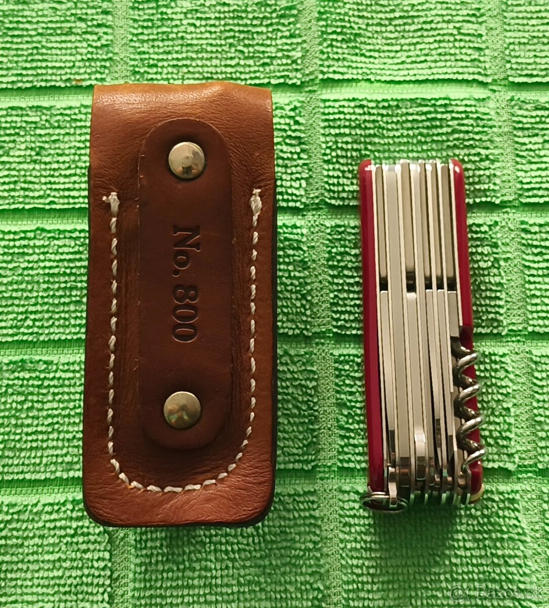 Victorinox Champion (C) - 5