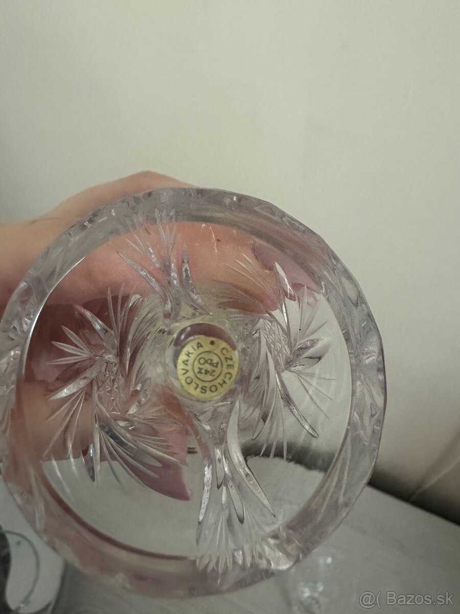 Sada dvoch maličkých krištálových váz - 5