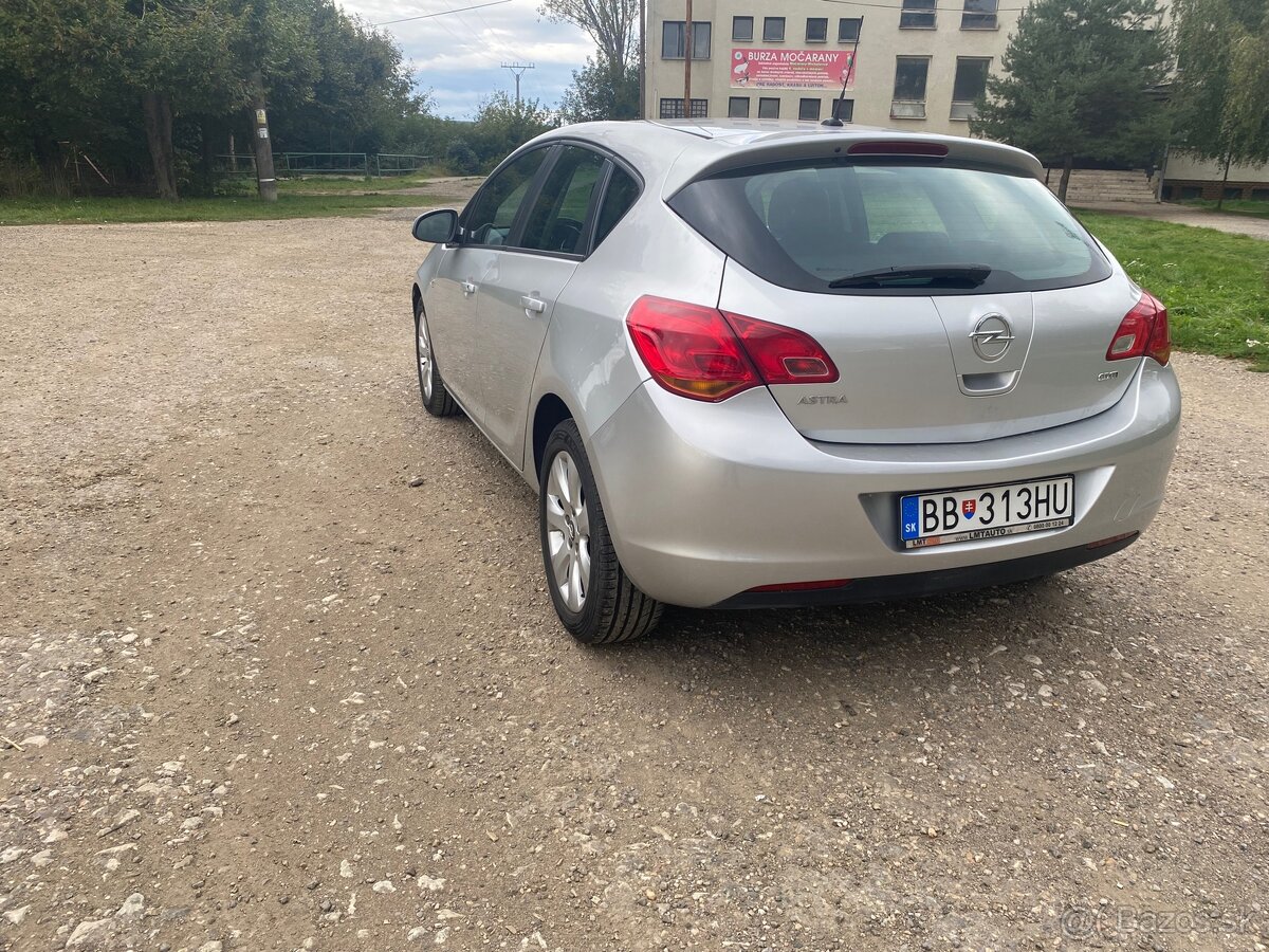 Opel Astra J - 5