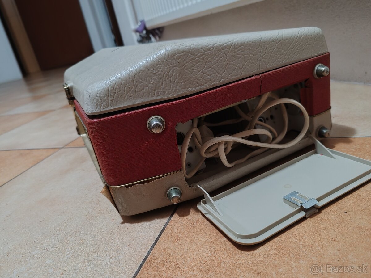 Stary zahraničný prehravac - 5