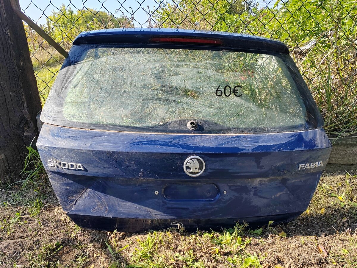 Škoda kufrove dvere - 5