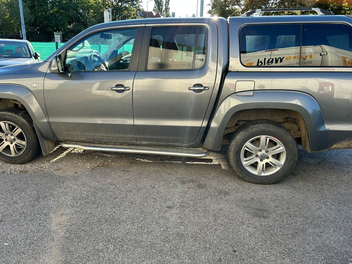 VW AMAROK 2,0 DIESEL 4X4 ŤAŽNÉ KLÍMA 120KW