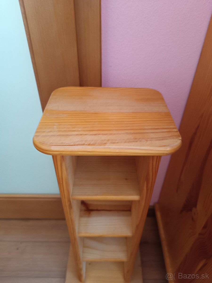 Masívny nábytok do izby - stôl, skrine, police, CD stojan - 5