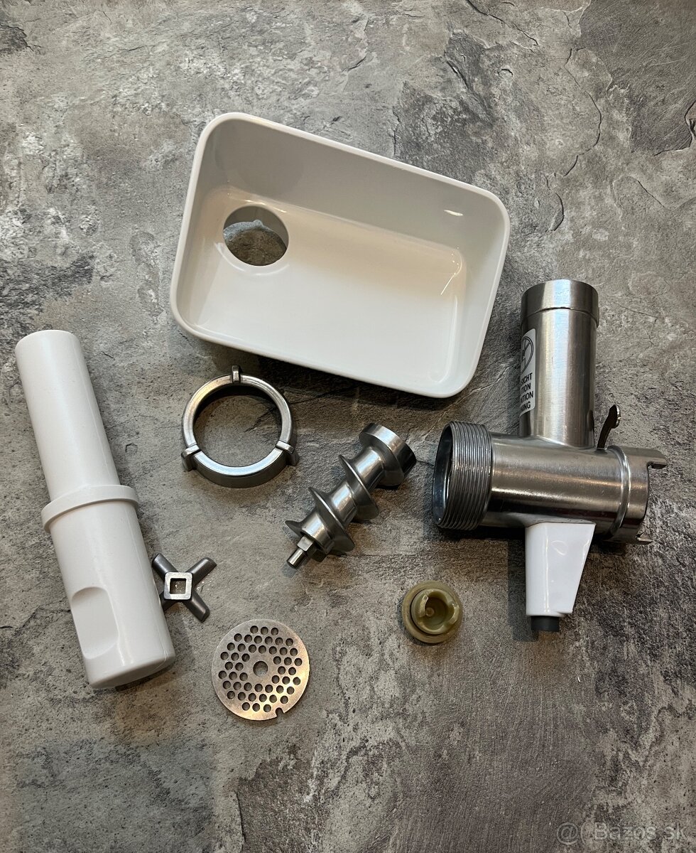 Mlynček Bosch mum 2-4 na kuchynský robot - 5