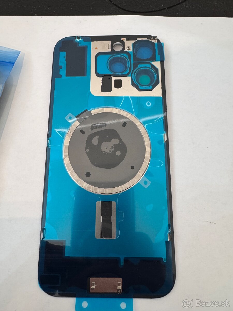 iPhone 16 Pro Max zadne sklo,nové - 5