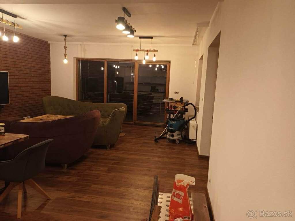 Pokládka plávajúcej podlahy - 5