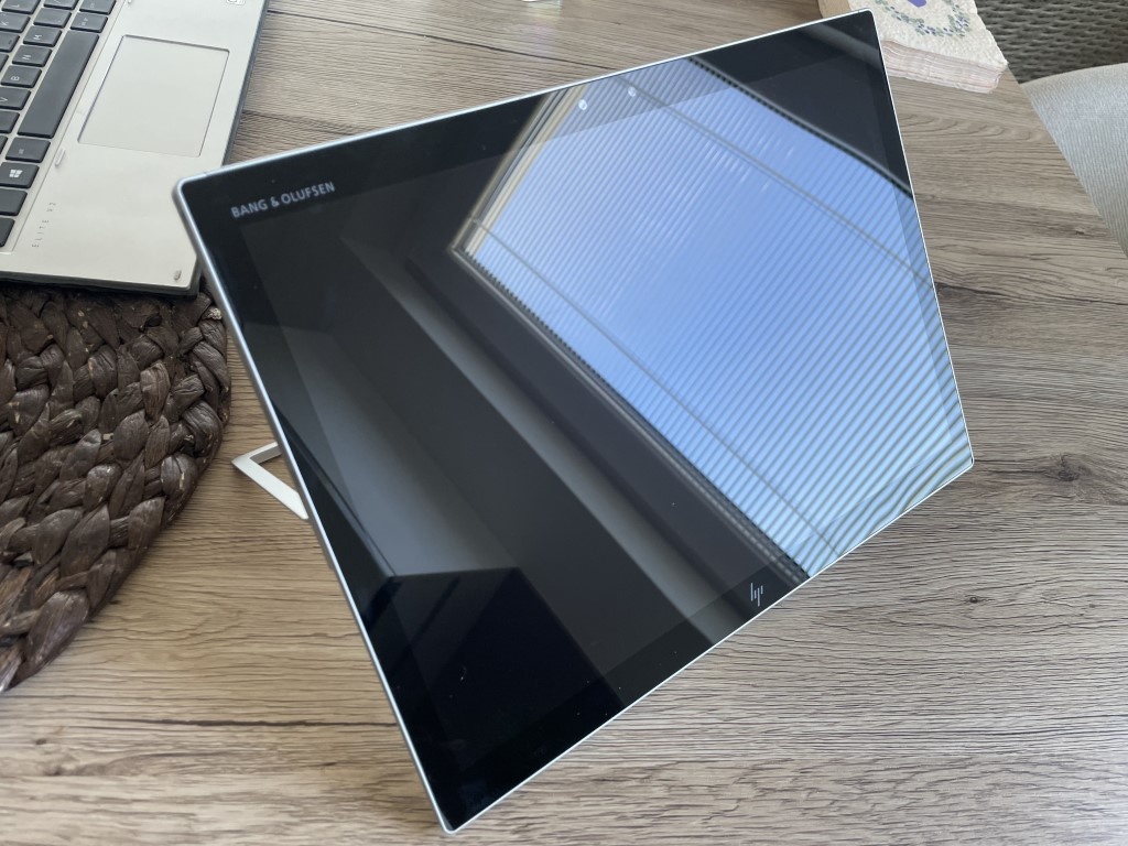 stylovka HP Elite X2 - i7 8.gen, 3k LCD 3000x2000 - 5