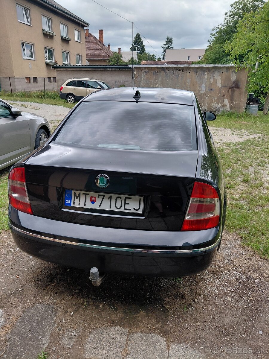 Škoda superb 2.5 v6 laurin klement - 5