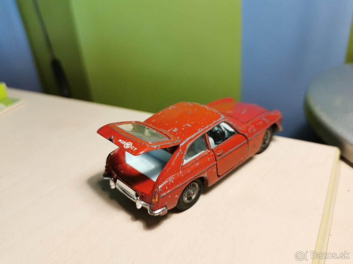 Corgi toys MG B - 5