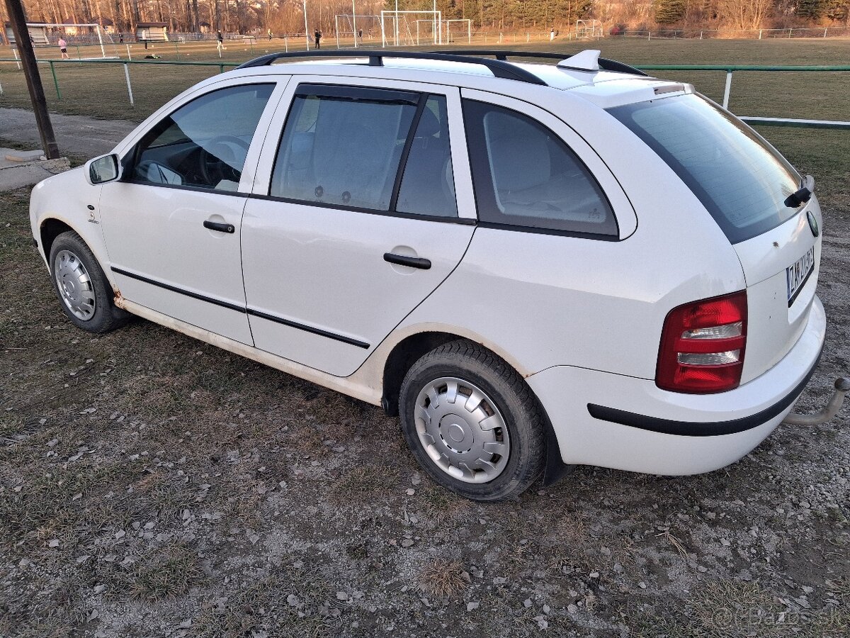 Škoda Fábia Combi 1.4 MPI - 5