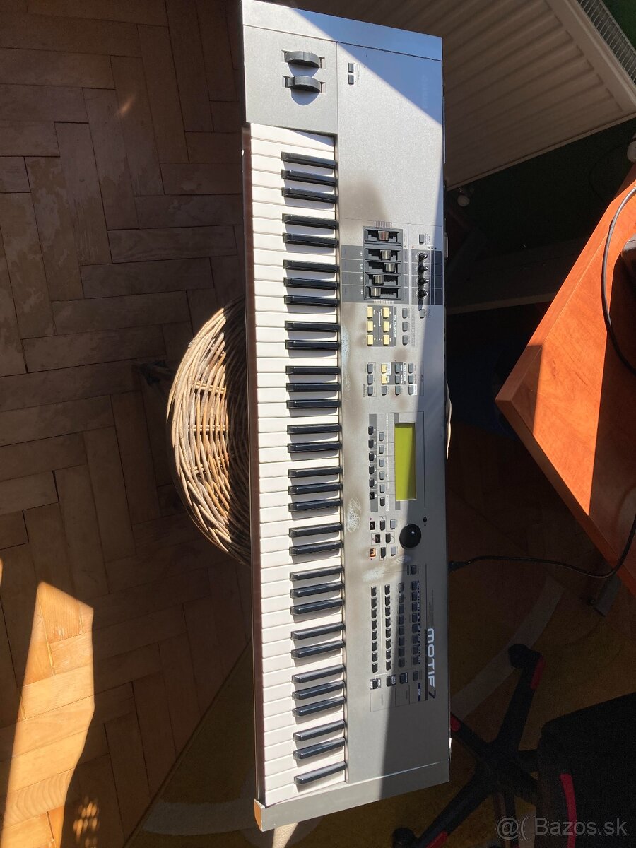 YAMAHA MOTIF 7 - 5
