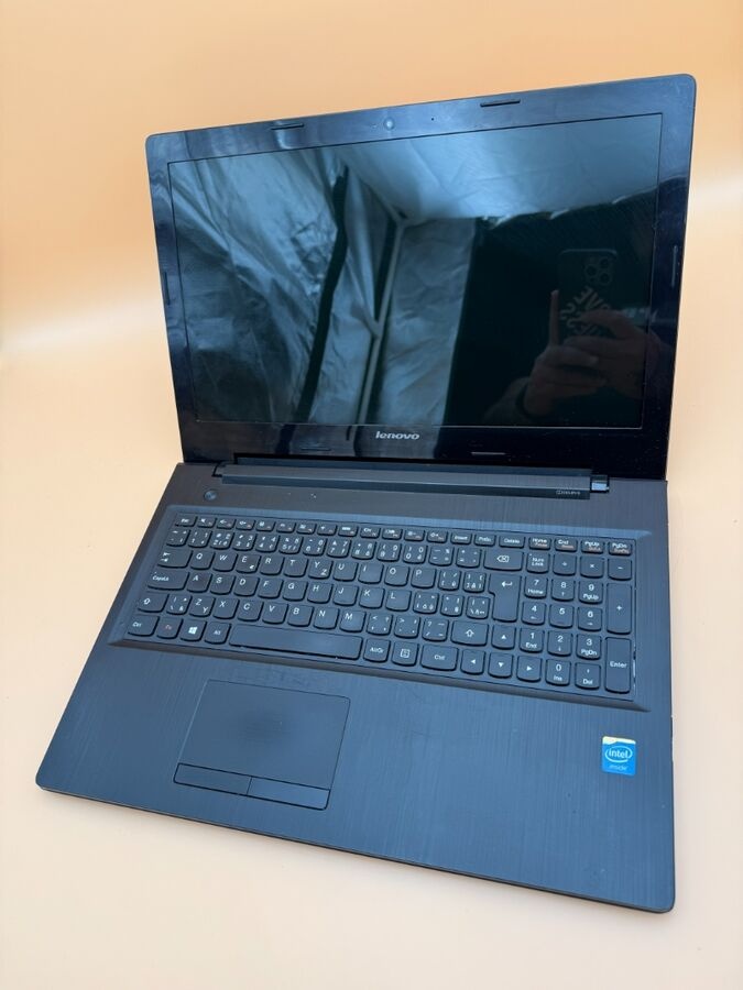 Lenovo Intel Celeron N2840/4GB RAM/250GB HDD - Win 8.1 - 5