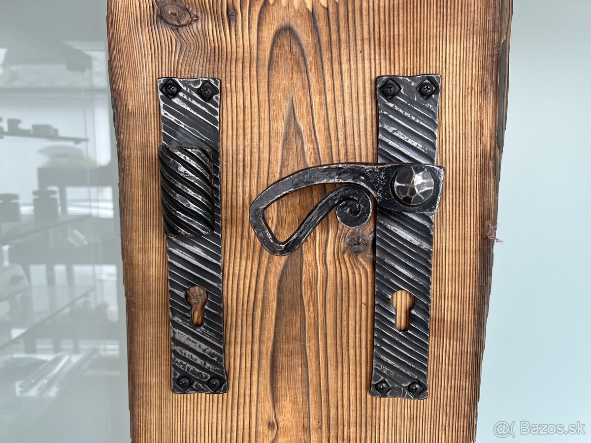 Predám ručne kované klince/kováčske služby - 5