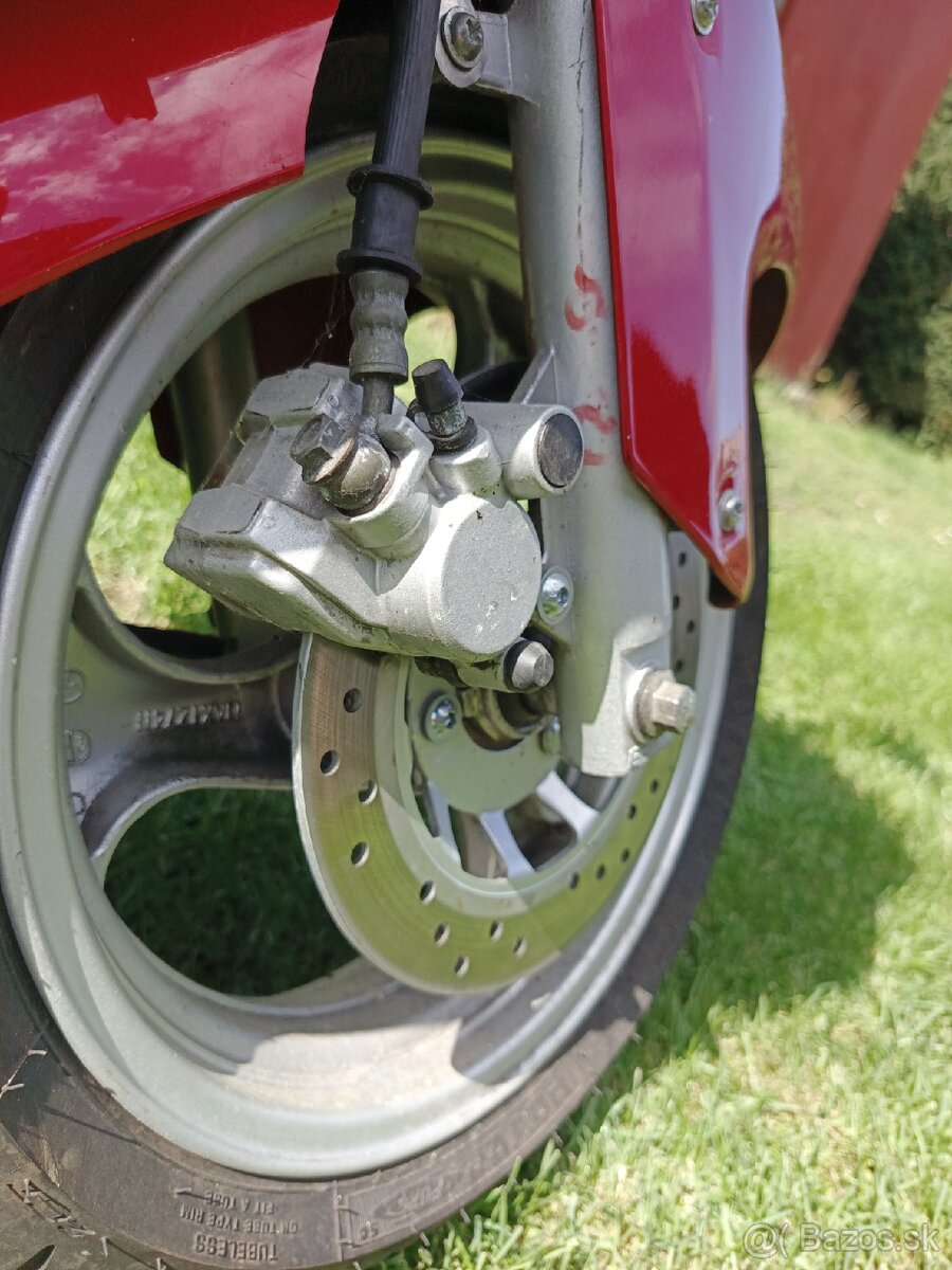 Peugeot skúter 125 Sum-up - 5