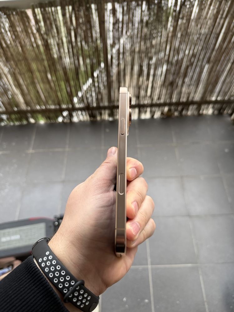 iPhone 16 Pro Max 256 gb - 5