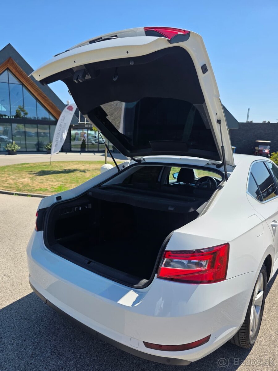 Škoda Superb 1.6 TDI DSG Active - 5