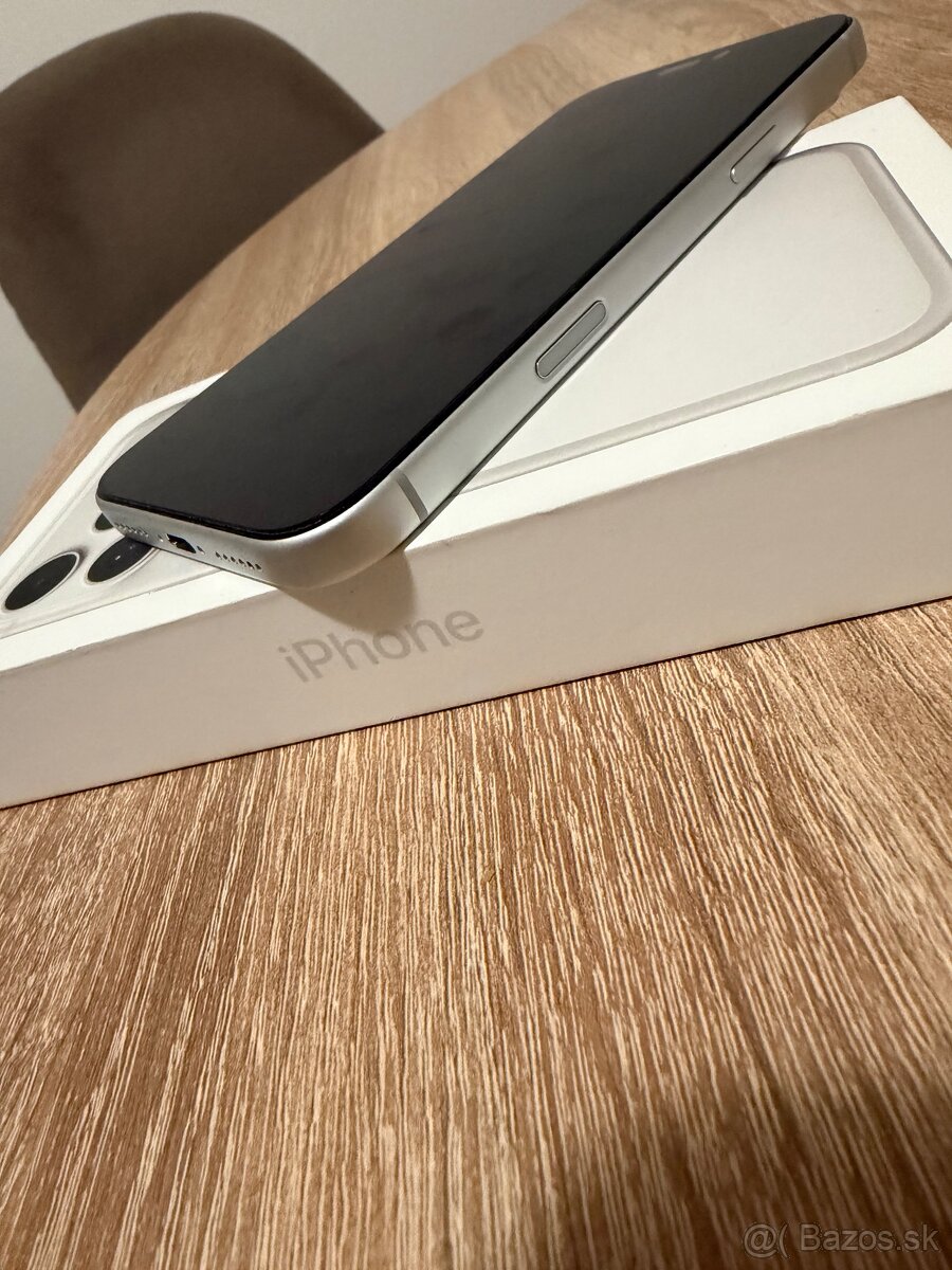 Apple iPhone 17 Pro Max 256GB - 5