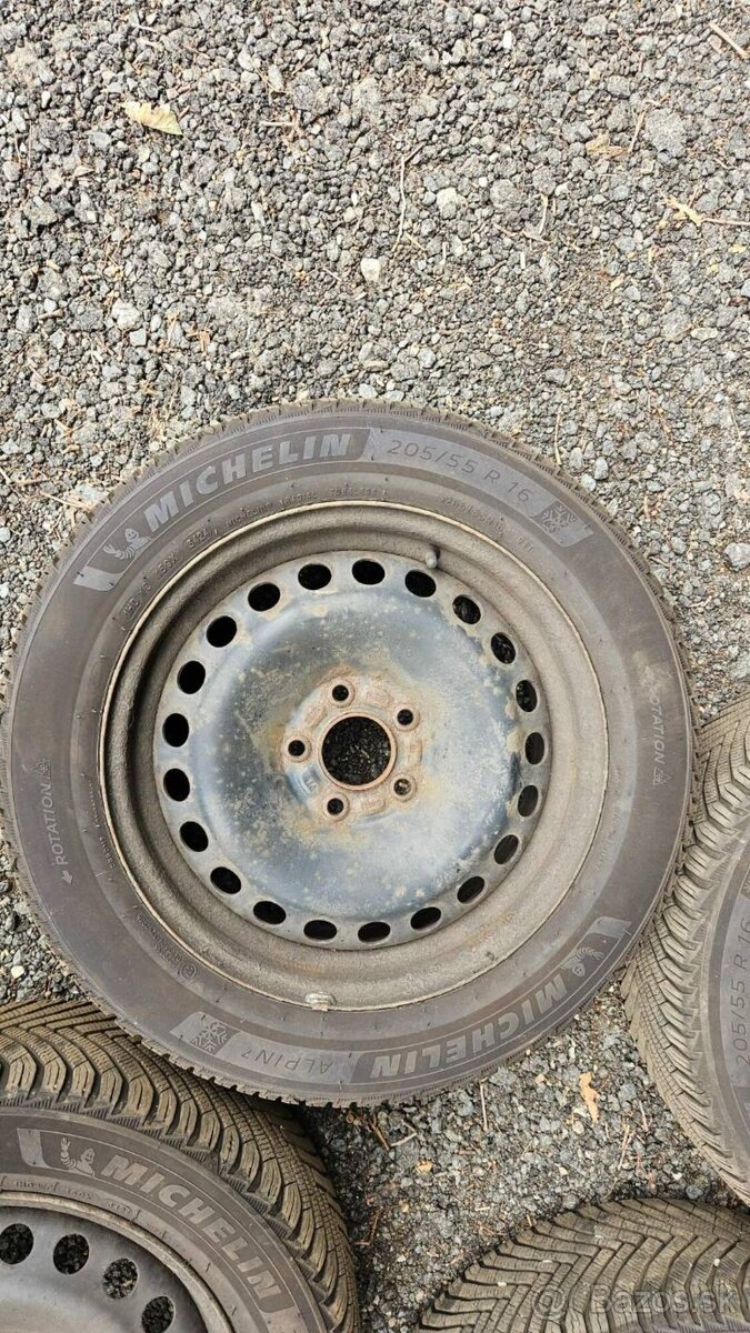 154. sada zimní kola Ford 205/55/16 5 x108 mm