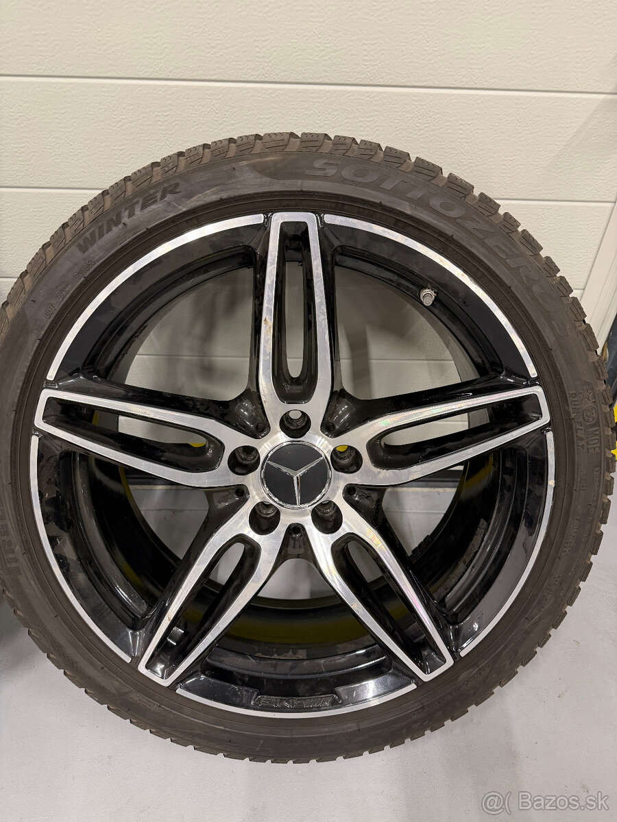 disky Mercedes-Benz AMG 5-Spoke 245/40 R19 - 5