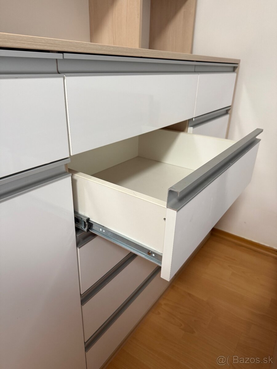 Kompletná spálňová zostava – masívne, kvalitné, robené na mi - 5