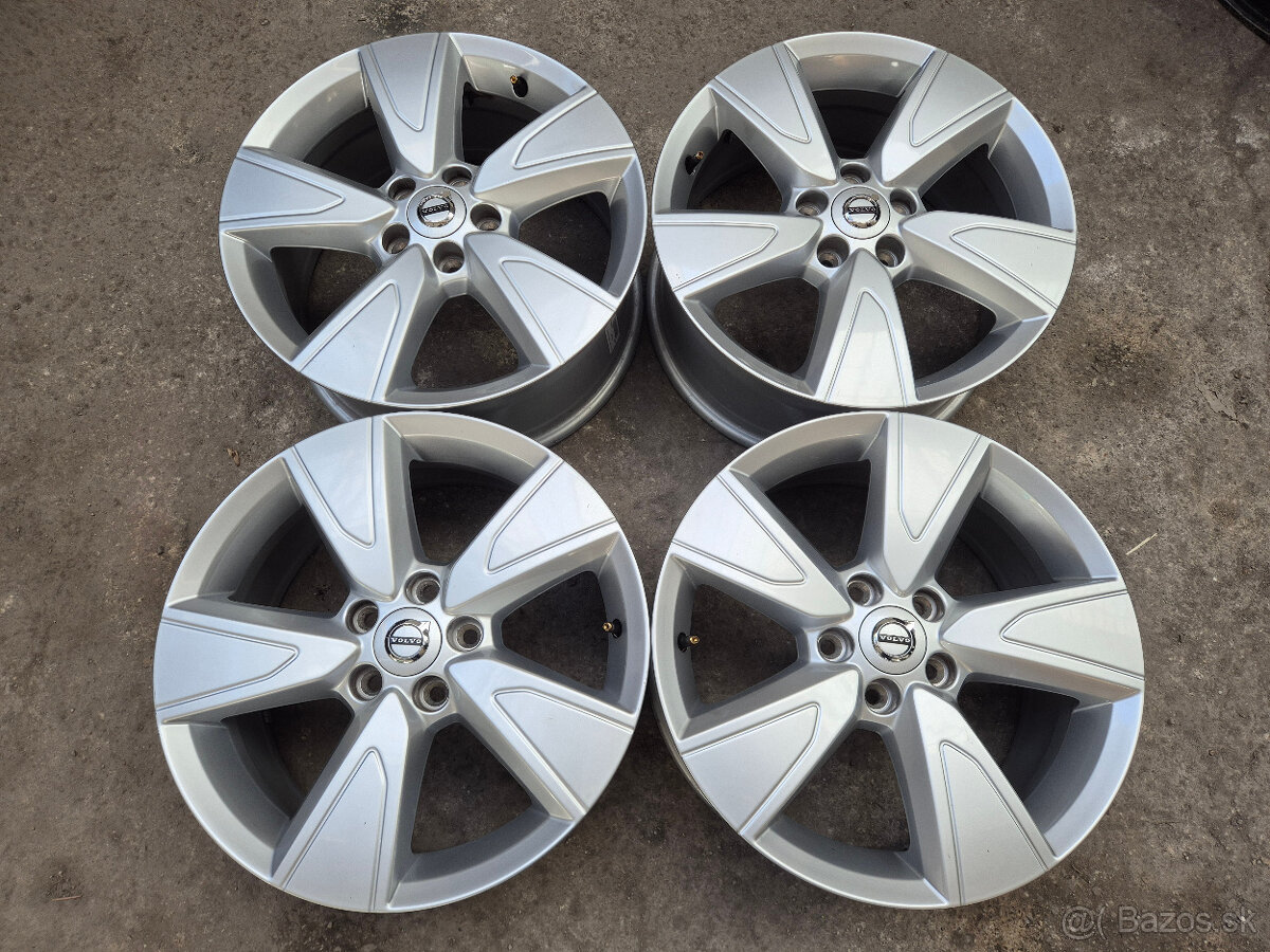 5x108 r17 ET50,5 x 7,5J elektróny originál VOLVO - 5