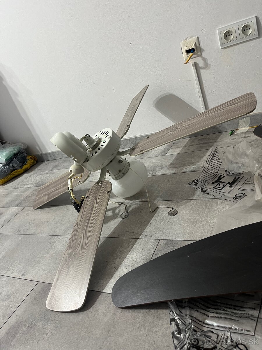 Stropný ventilátor so svietidlom - 5