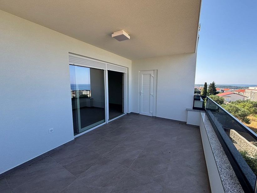 Chorvátsko-Trojizbový apartmán s panoramatickým výhľadom PAG - 5