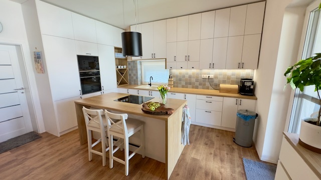 PONUKA PRIAMO OD MAJITEĽA MODERNÝ 4 IZBOVÝ RODINNÝ DOM - 5