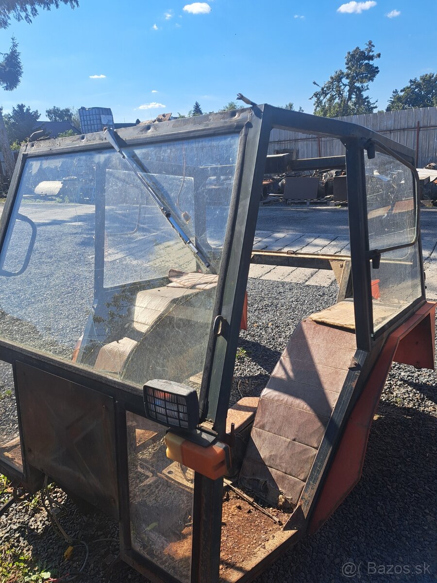 Zetor uřI ram kabiny s blatniky - 5