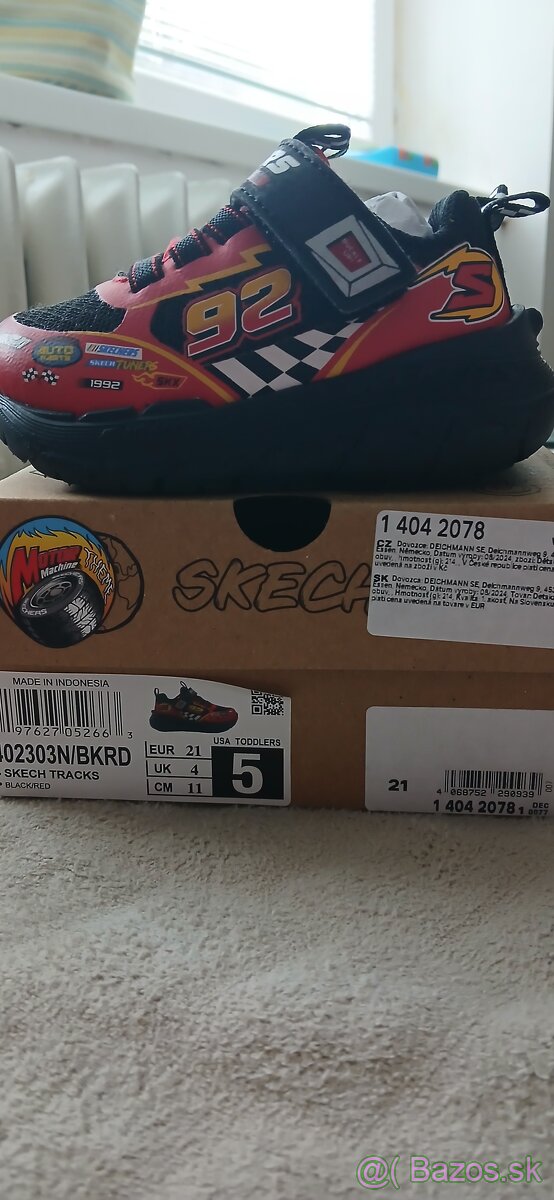 Nové botasky skechers a plátenky v.21 - 5