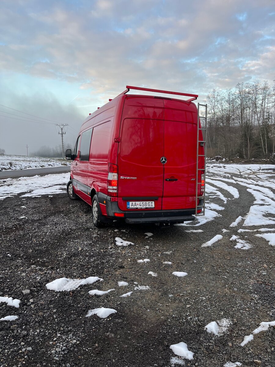 Mercedes-Benz Sprinter - 5