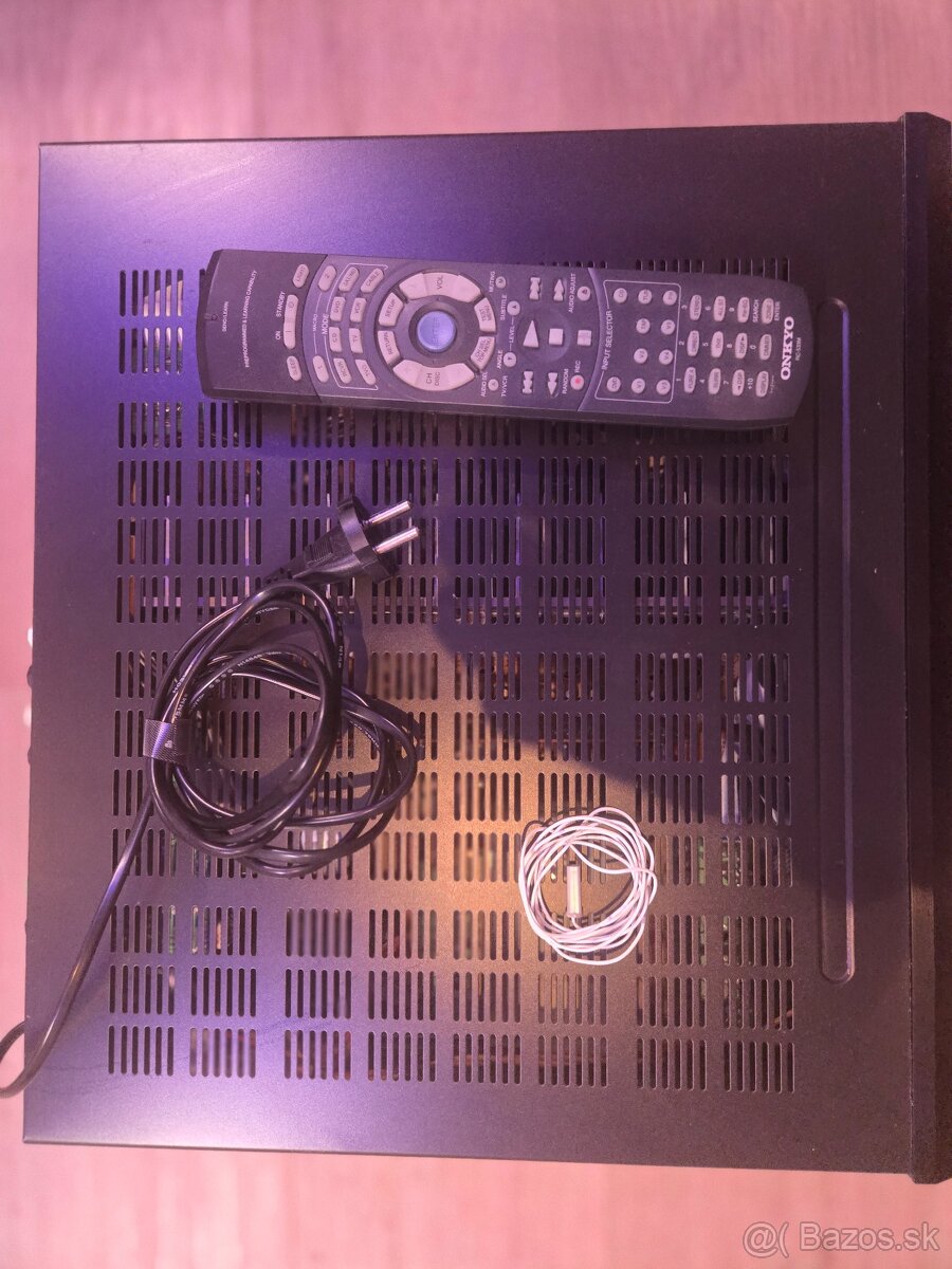 ONKYO TX-SR701 – Poctivý THX Select Receiver - 5