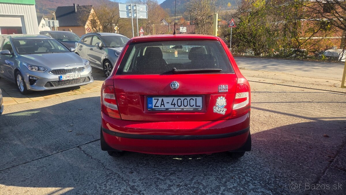 Škoda Fabia 1.2i 47 kW rok 2005 - 5