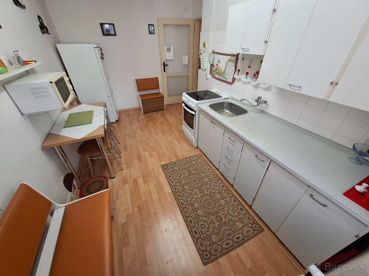 1-izbový byt, centrum mesta - 5