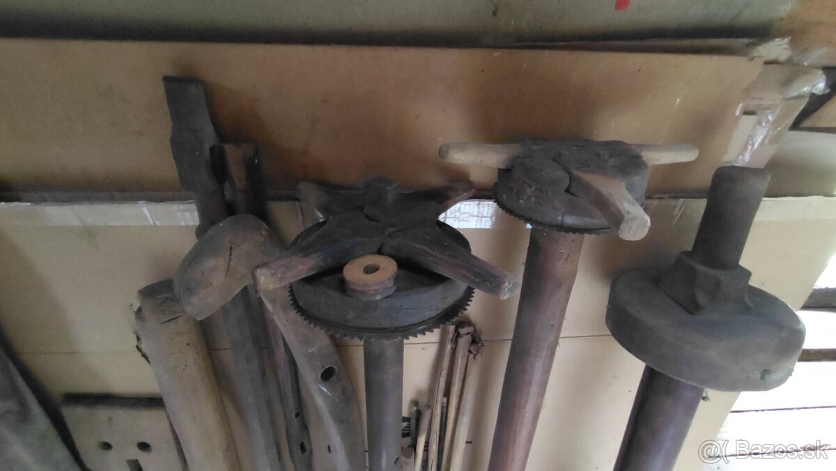 Starý tkací stroj - súčiastky - 5