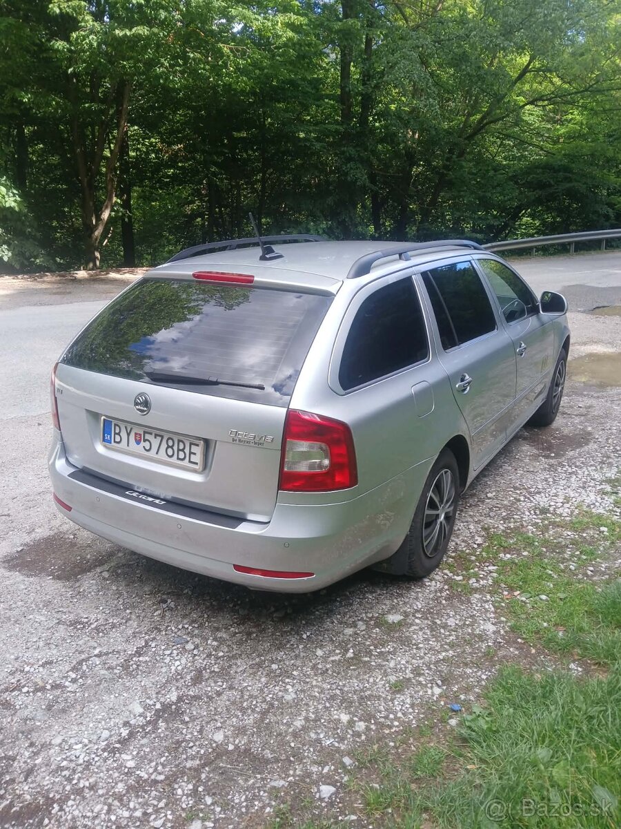 Škoda Octavia 2 Facelift combi 1.6 77 kw Elegance - 5