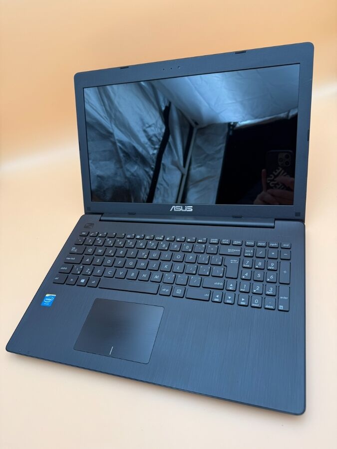 Notebook ASUS X553M / Intel Celeron / 8GB RAM / 120gb SSD - 5