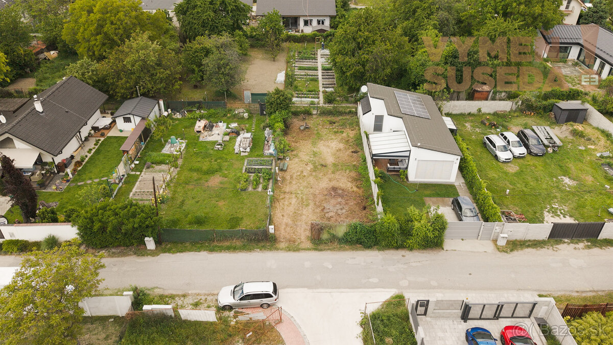 VYMEŇ SUSEDA - VÝNIMOČNÝ STAVEBNÝ POZEMOK, BOČNÁ ULICA, BRA - 5