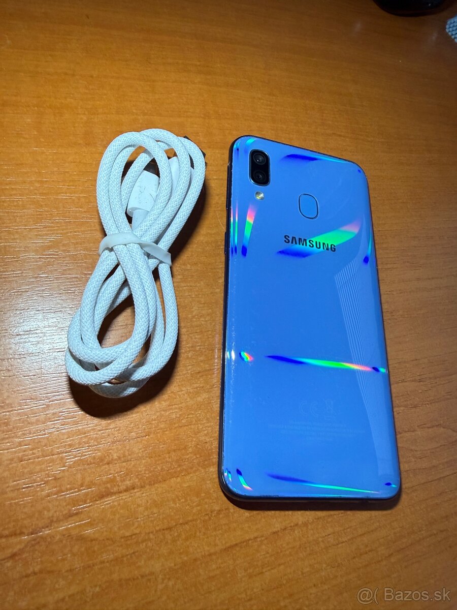 Samsung GALAXY a40 4/64GB - 5