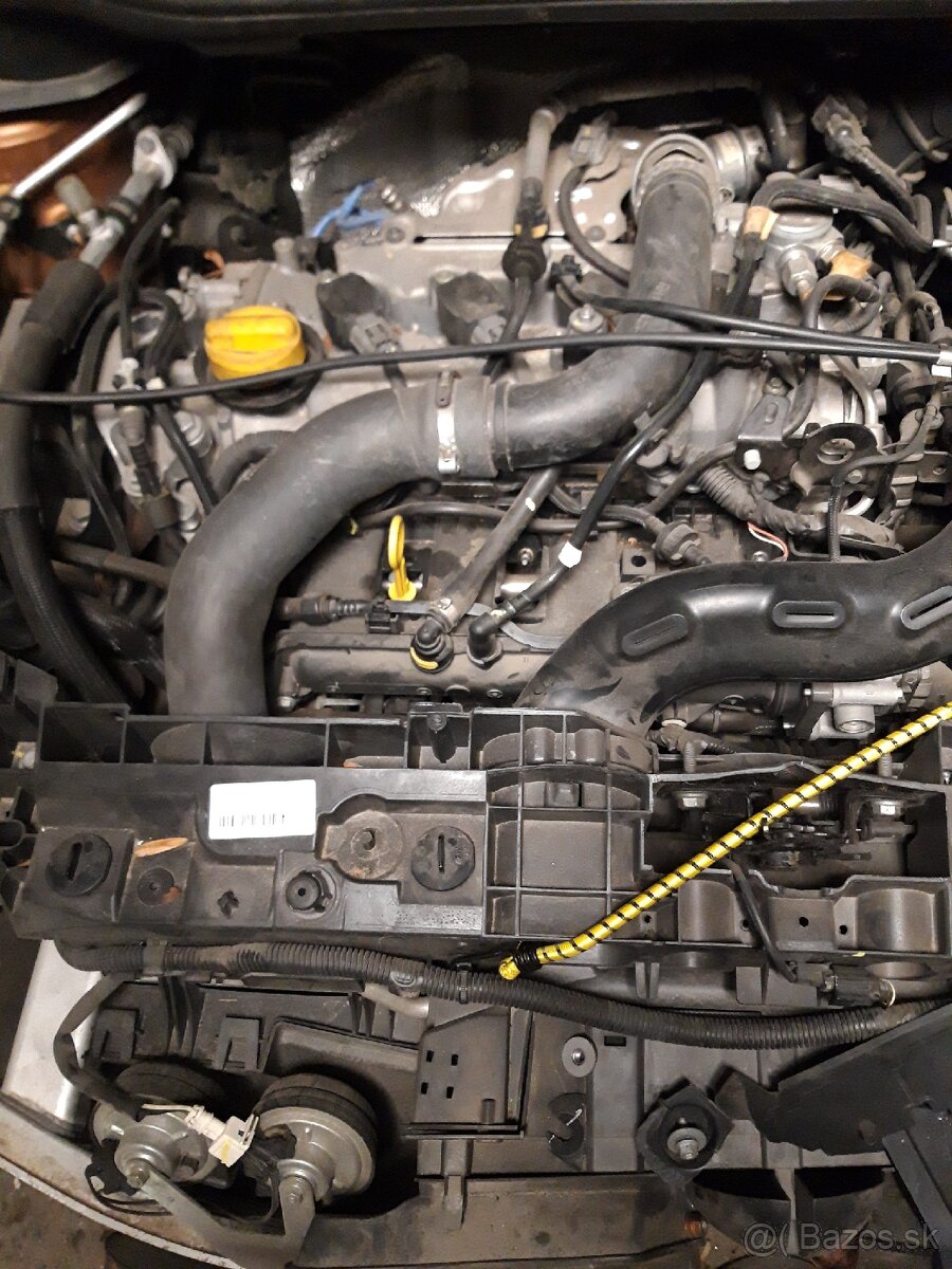 Renault Captur 1.2tce r.v.2017,rozpredam - 5