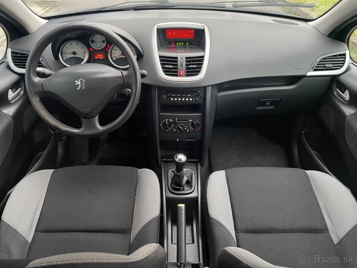 PEUGEOT 207 1.4 66kW - 5