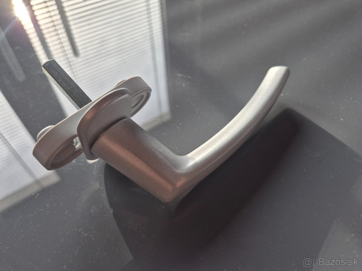 Okenné kľúčky, - 5