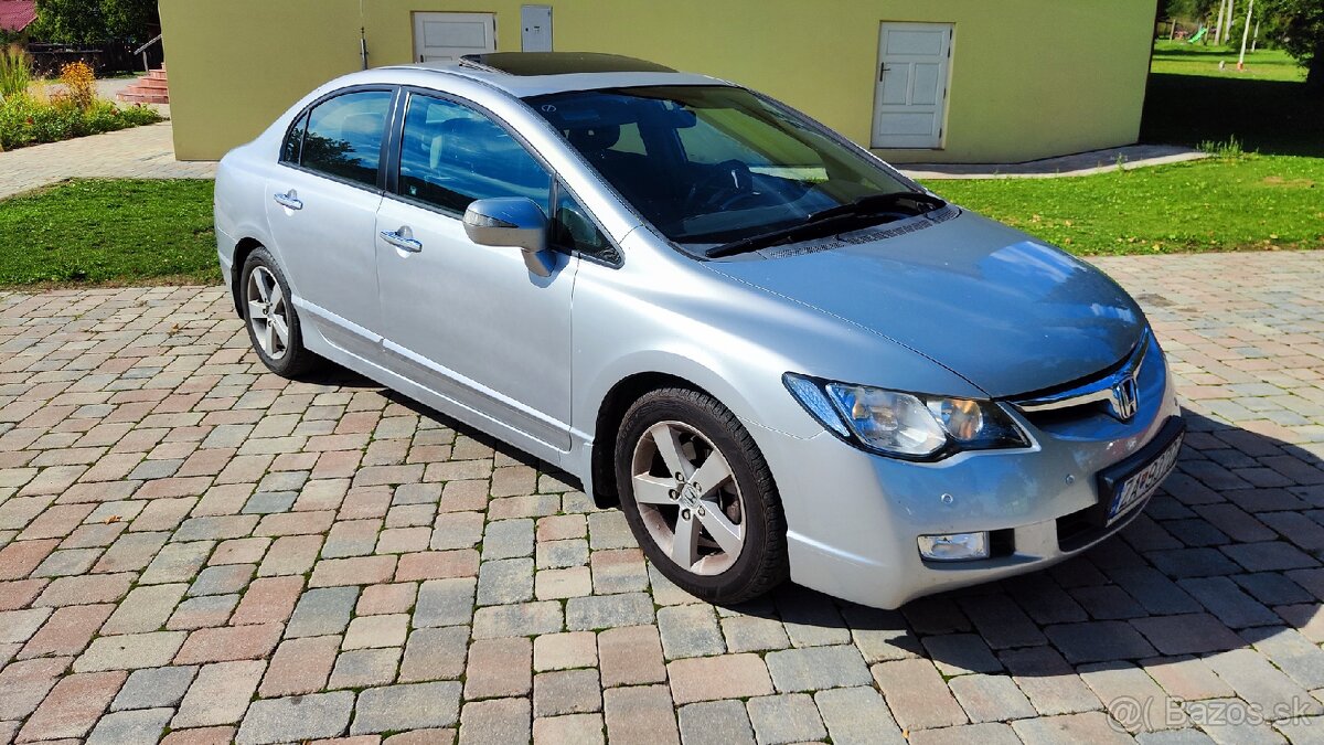 Spoľahlivá Honda Civic 1.8 Automat – STK/EK do 2027 103
- 5