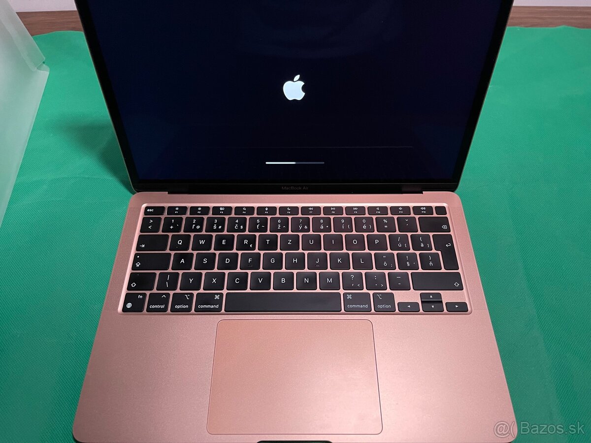 MacBook Air M1 8GB / 256GB Rosé Gold - 5