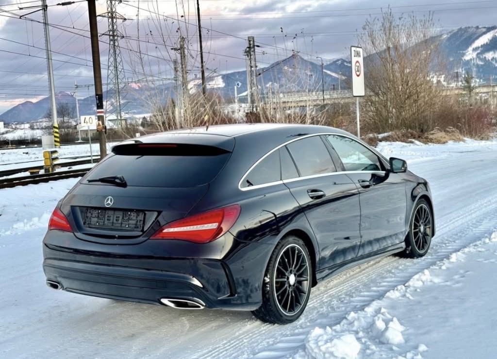 Mercedes-Benz CLA 220 Shooting Brake - 5