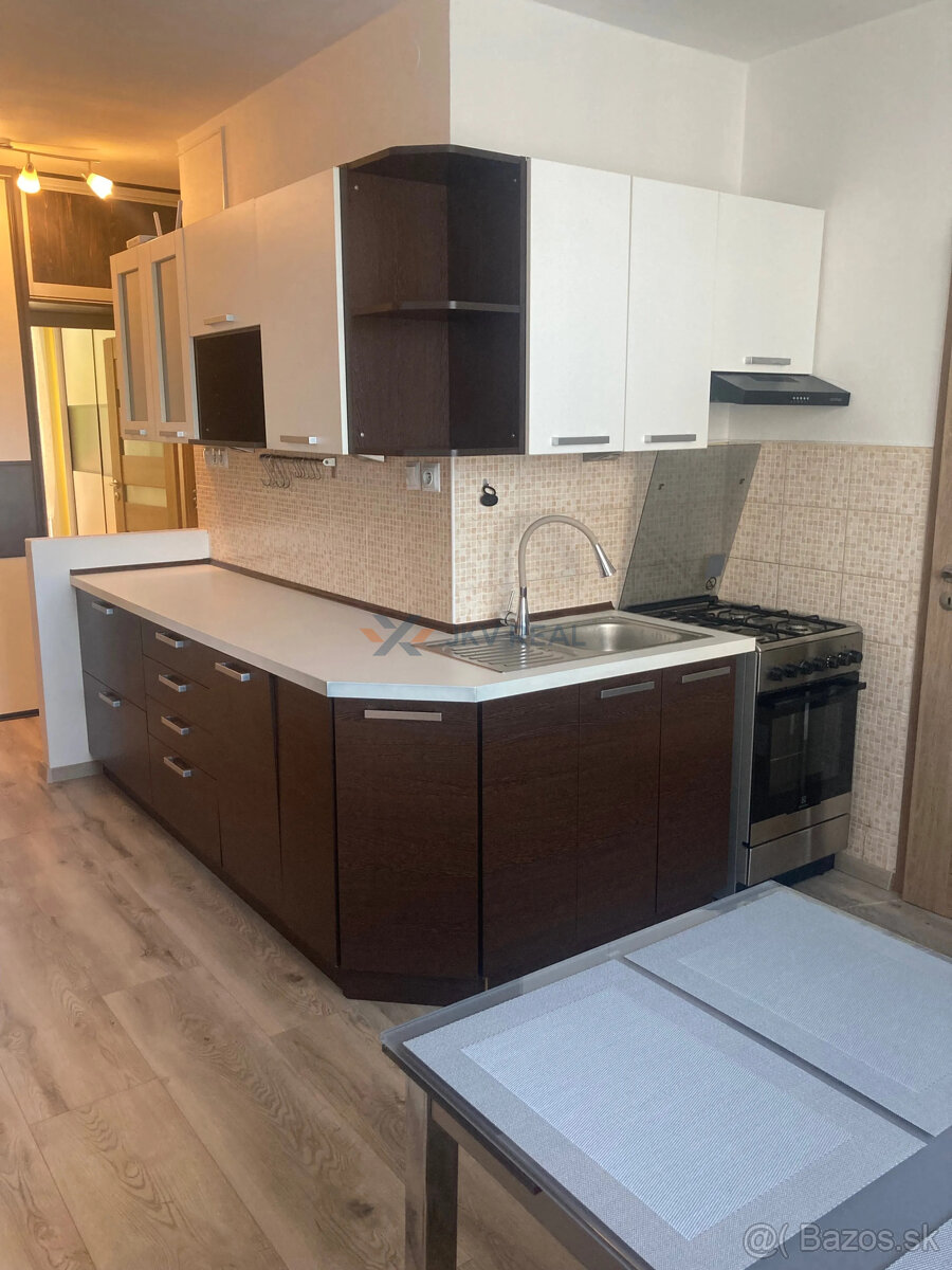 Na prenájom krásny zrekonštruovaný 3-izbový byt - 5