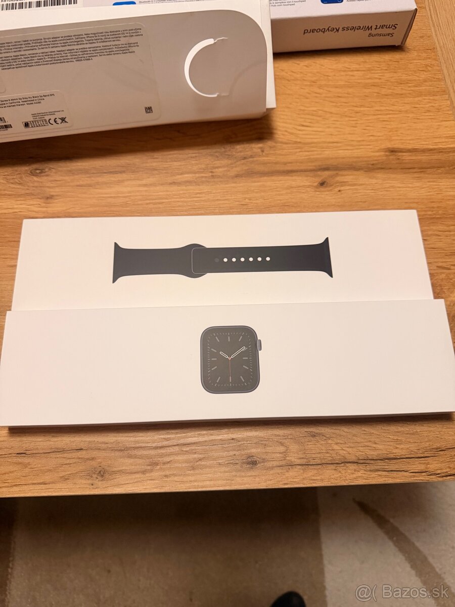apple watch series 6....44mm...65€ - 5