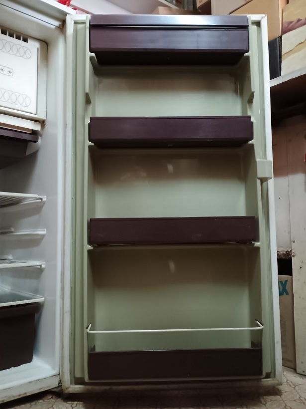 Chladnička CALEX. - 5