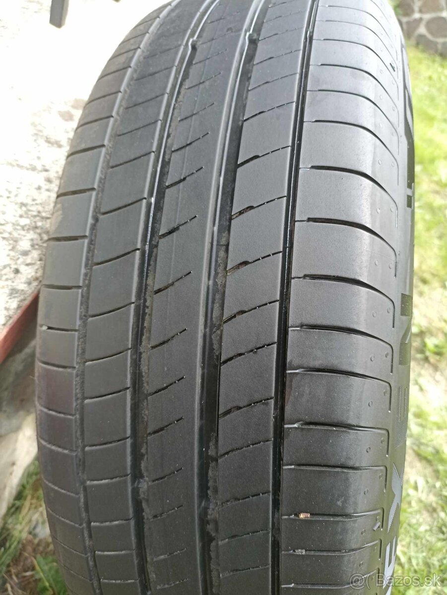 Kolesa 215/65 R17 - 5